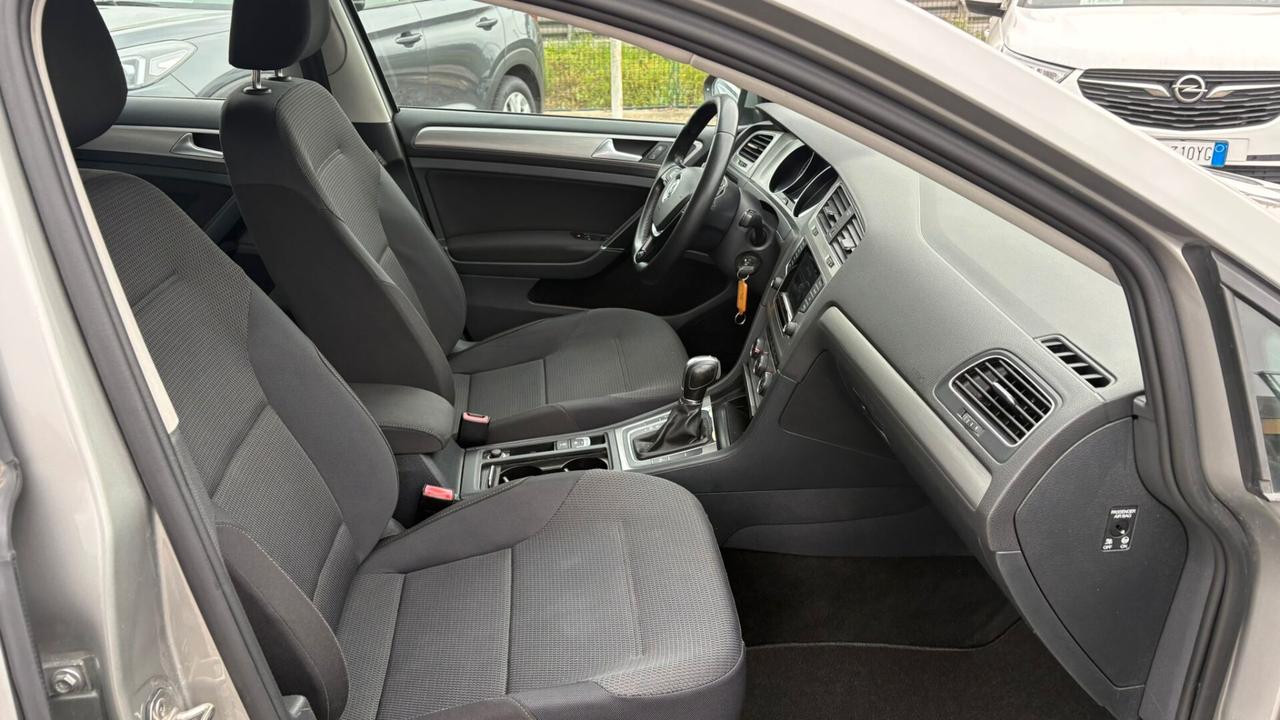 Volkswagen Golf Business 1.6 TDI DSG 5p. Comfortline BlueMotion Tech.