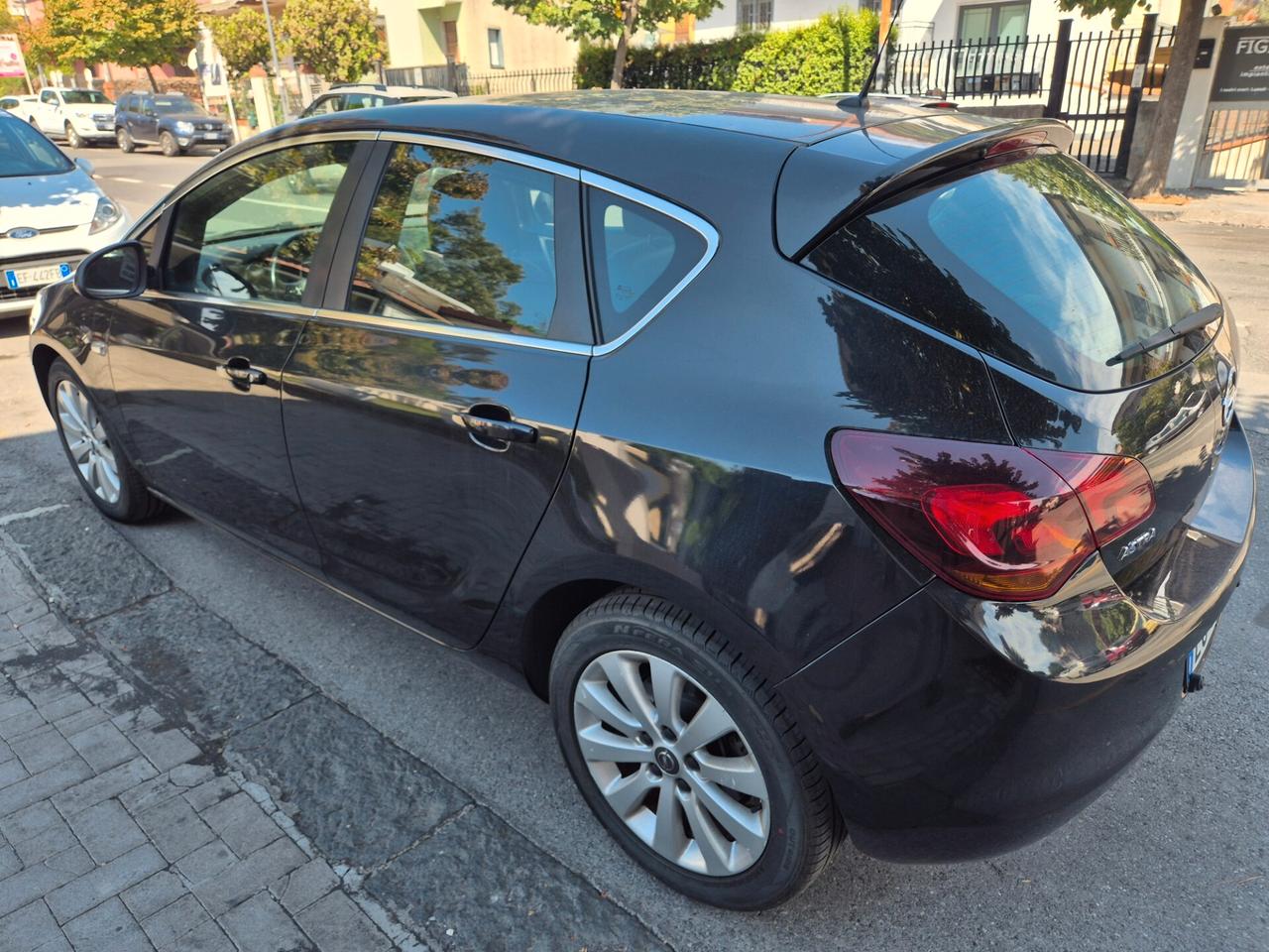 Opel Astra 1.7 CDTI 110CV 5 porte Cosmo