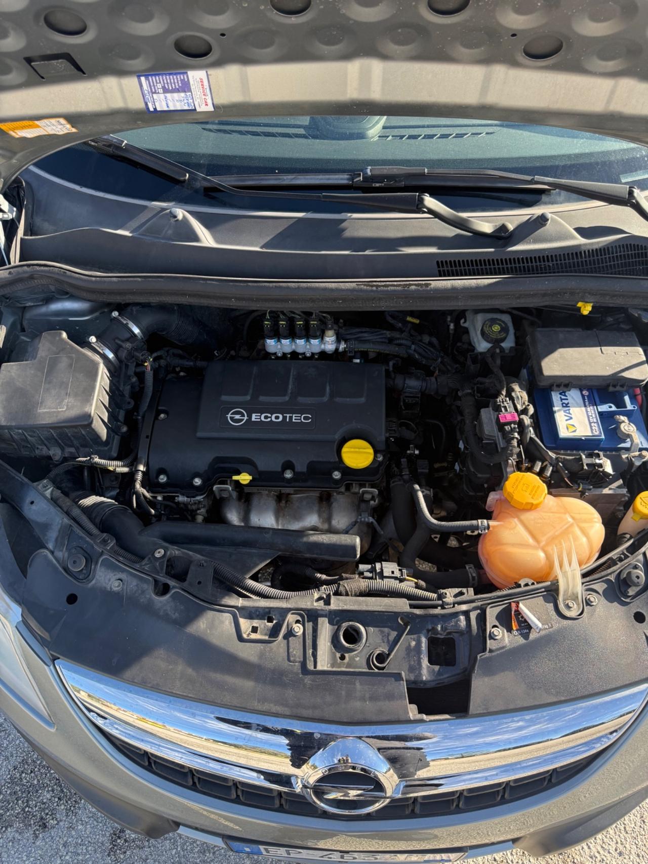 Opel Corsa 1.2 Benzina/Metano Neopatentati UNIPROPRI