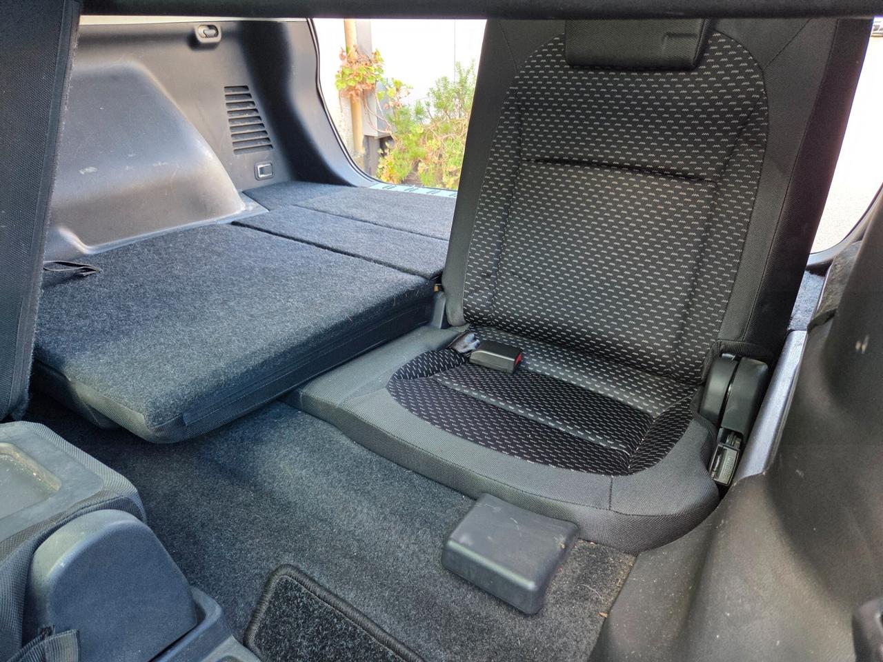 Nissan Qashqai 2.0 dCi 4WD 7posti FULL-OPTIONAL