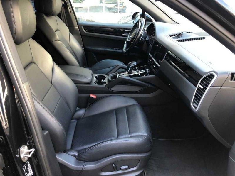 Porsche Cayenne 3.0 V6
