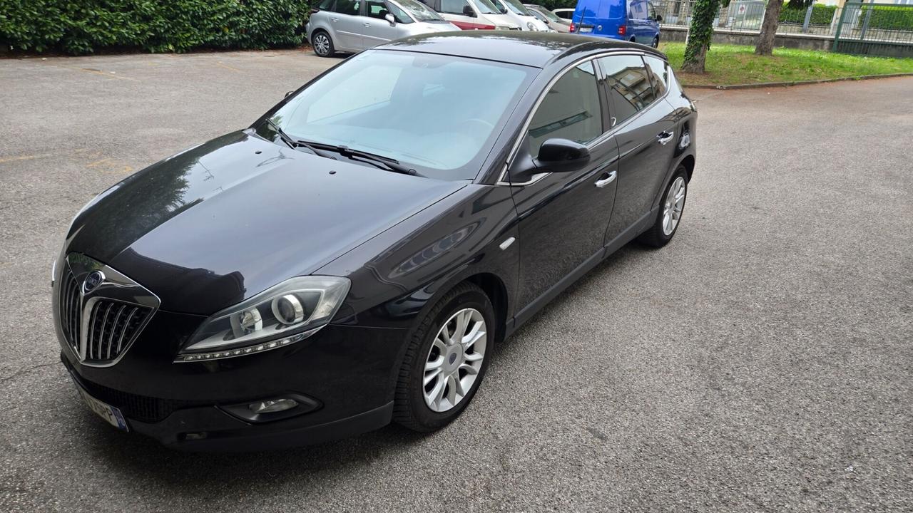 Lancia Delta 1.6 MJT DPF Gold