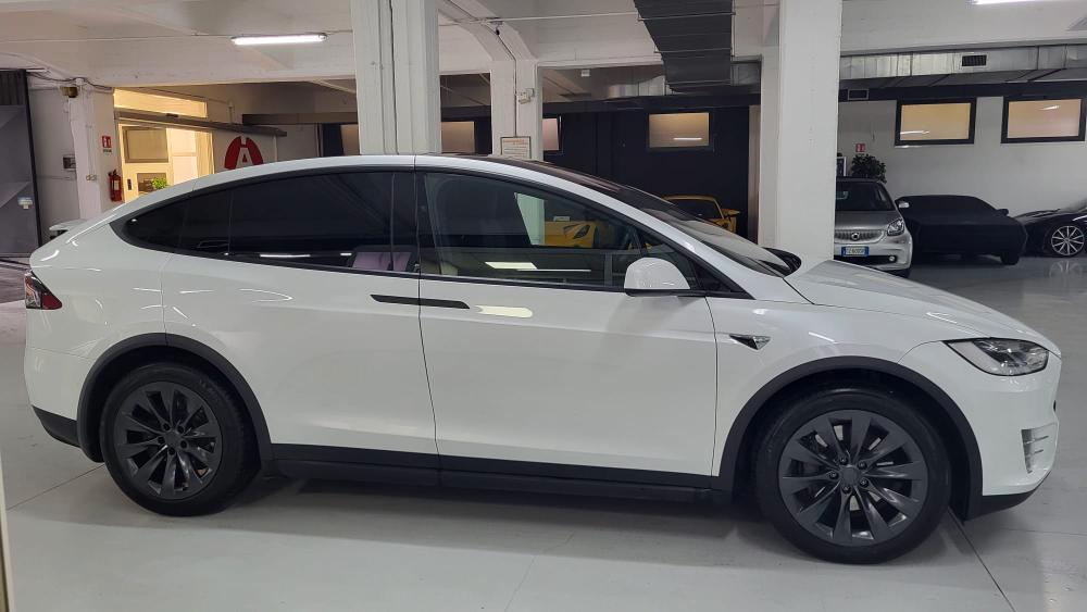 Tesla Model X Long Range Plus awd
