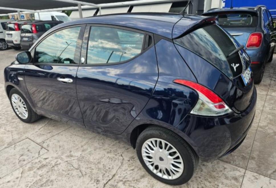 Lancia Ypsilon 1.2 69CV 5P GPL ELEFANTINO