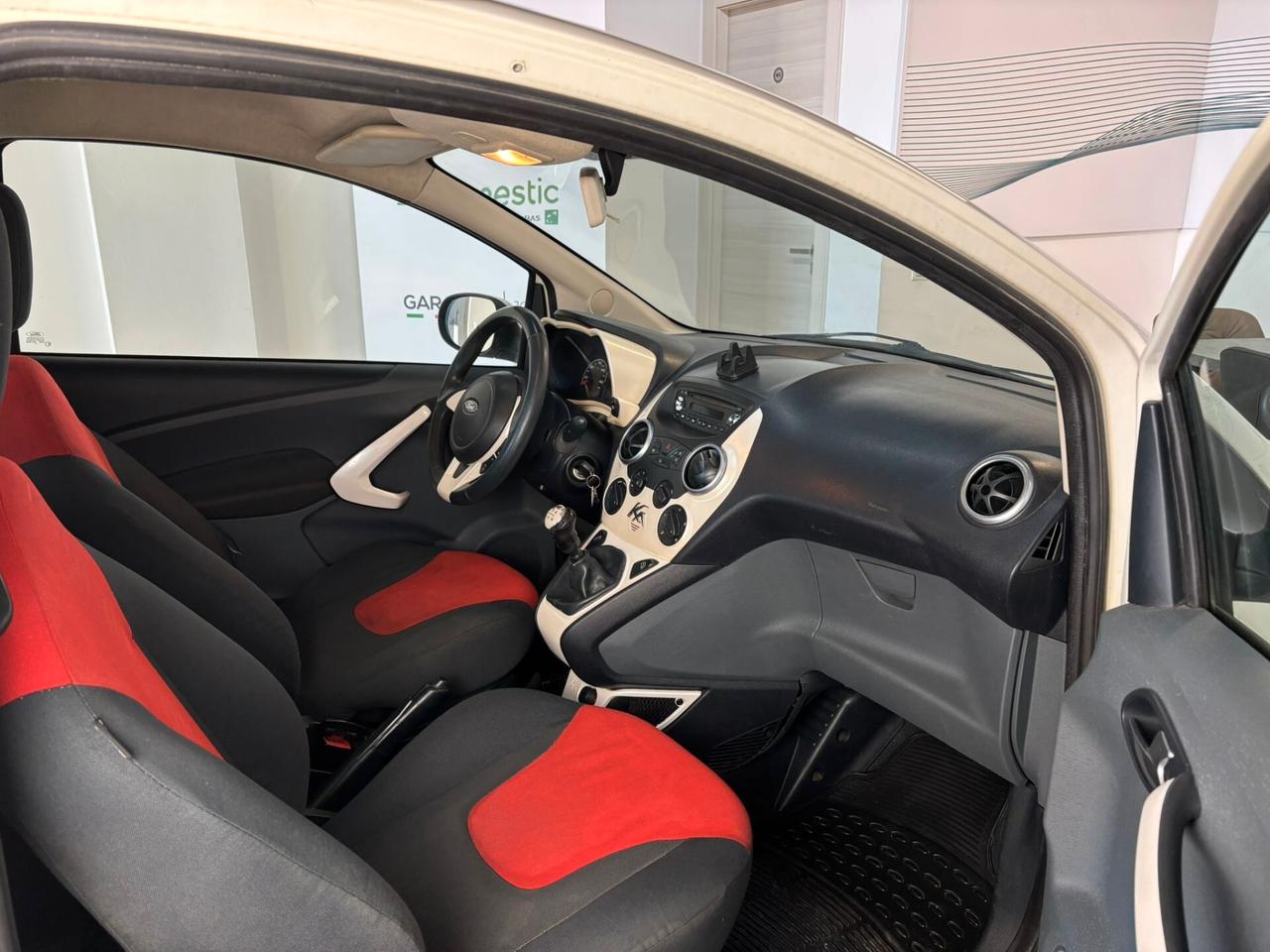 Ford Ka 1.3 TDCi 75CV Titanium