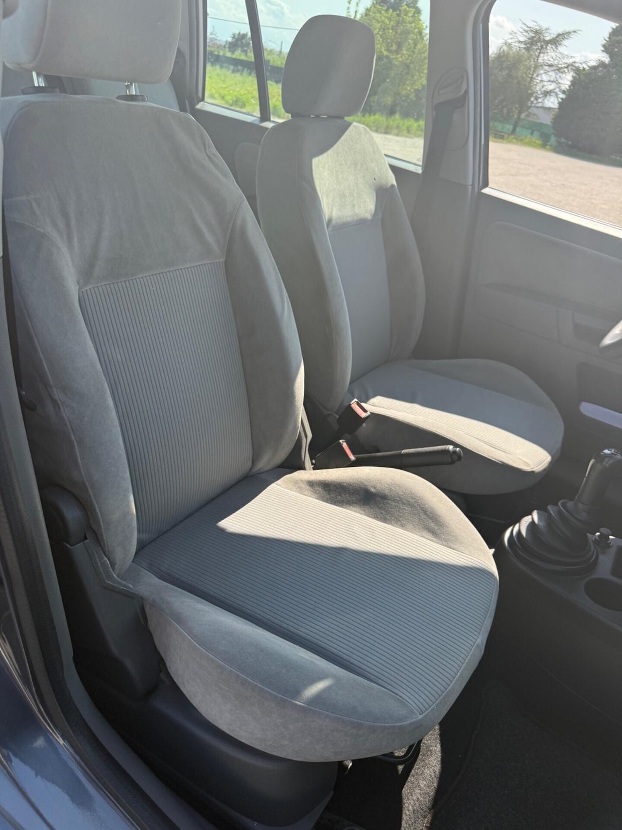 Ford fusion 1.4 benzina 80cv neopatentati 5porte