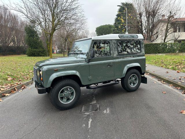LAND ROVER Defender 90 2.2 TD4 Station Wagon NEOPATENTATI