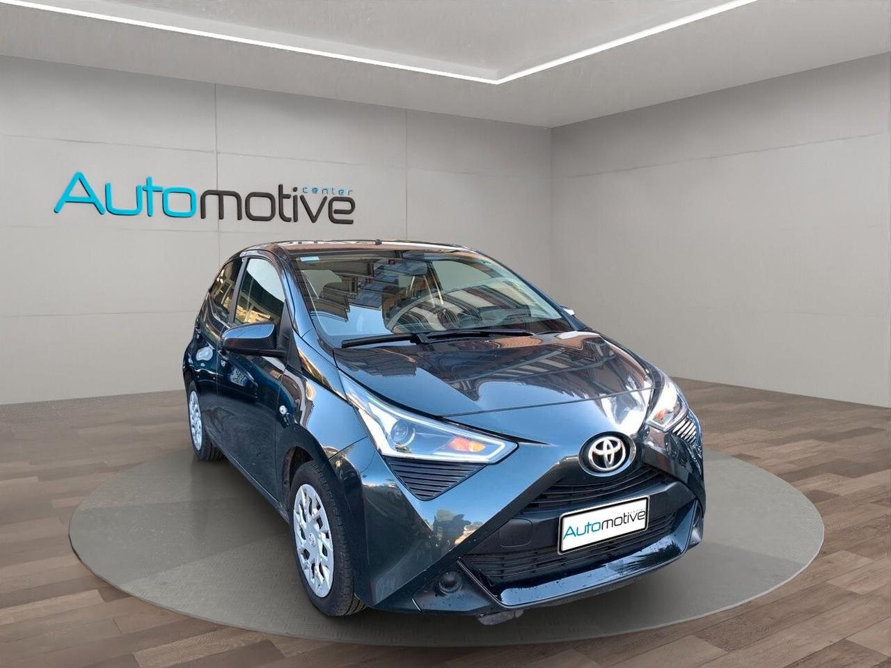 Toyota Aygo 1.0 VVT-i 72 CV 5 porte x-clusiv MMT
