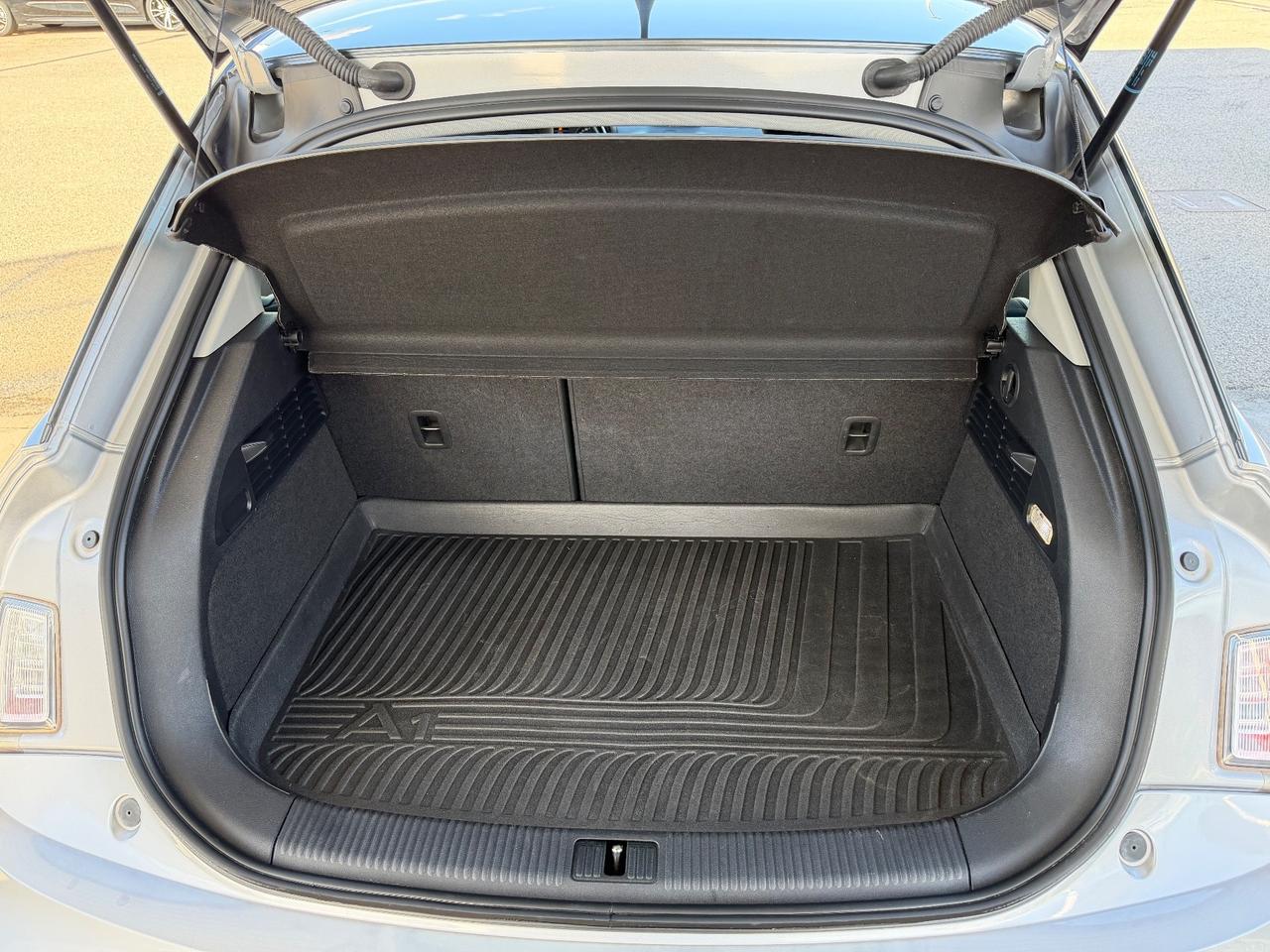 Audi A1 1.4 TDI Admired 90cv per neopatentati