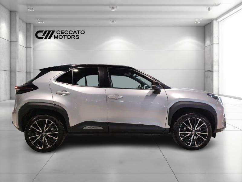 Toyota Yaris Cross 1.5 H Adventure FWD E-CVT