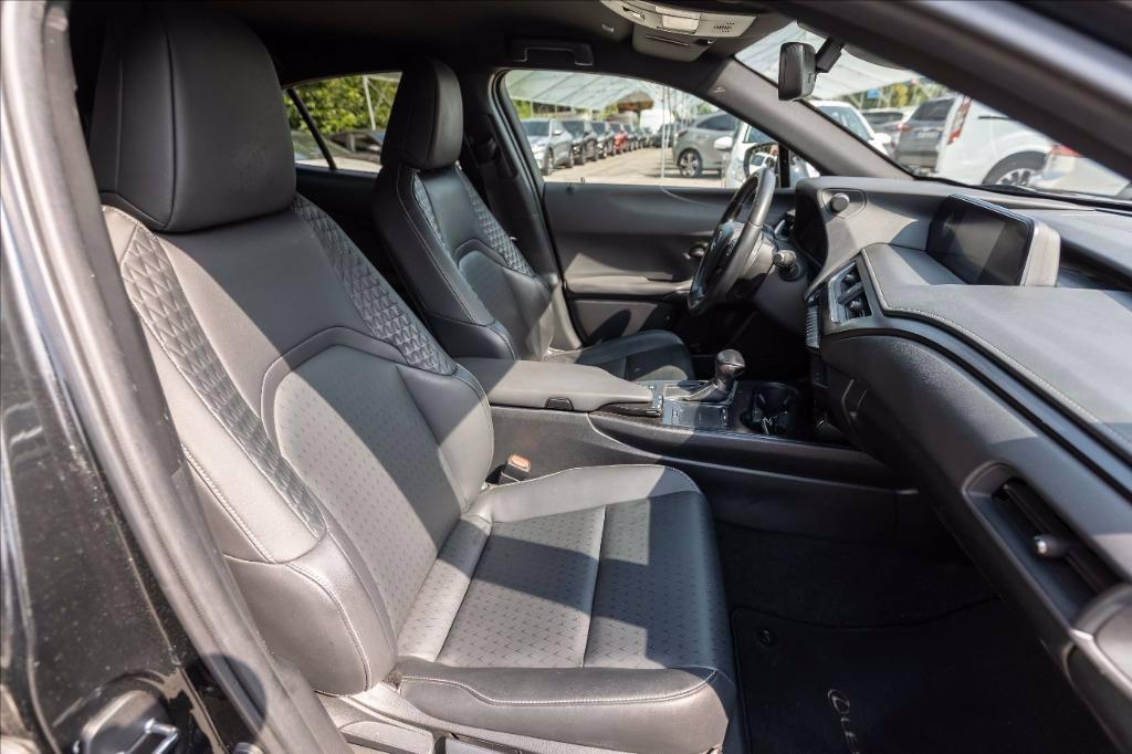 LEXUS UX 250h 2.0 Midnight 2wd cvt del 2021
