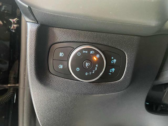 FORD Tourneo Courier 1.0 EcoBoost Titanium