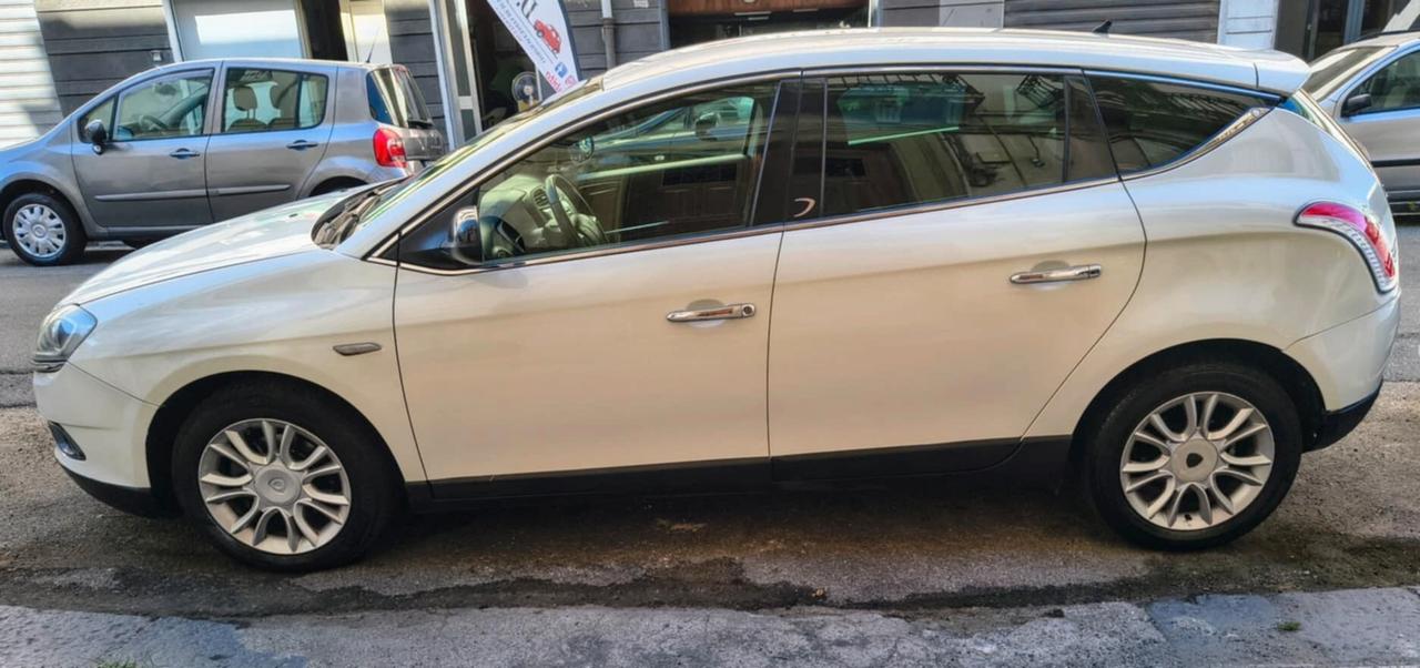 Lancia Delta 1.6 MJT DPF Selectronic Platino