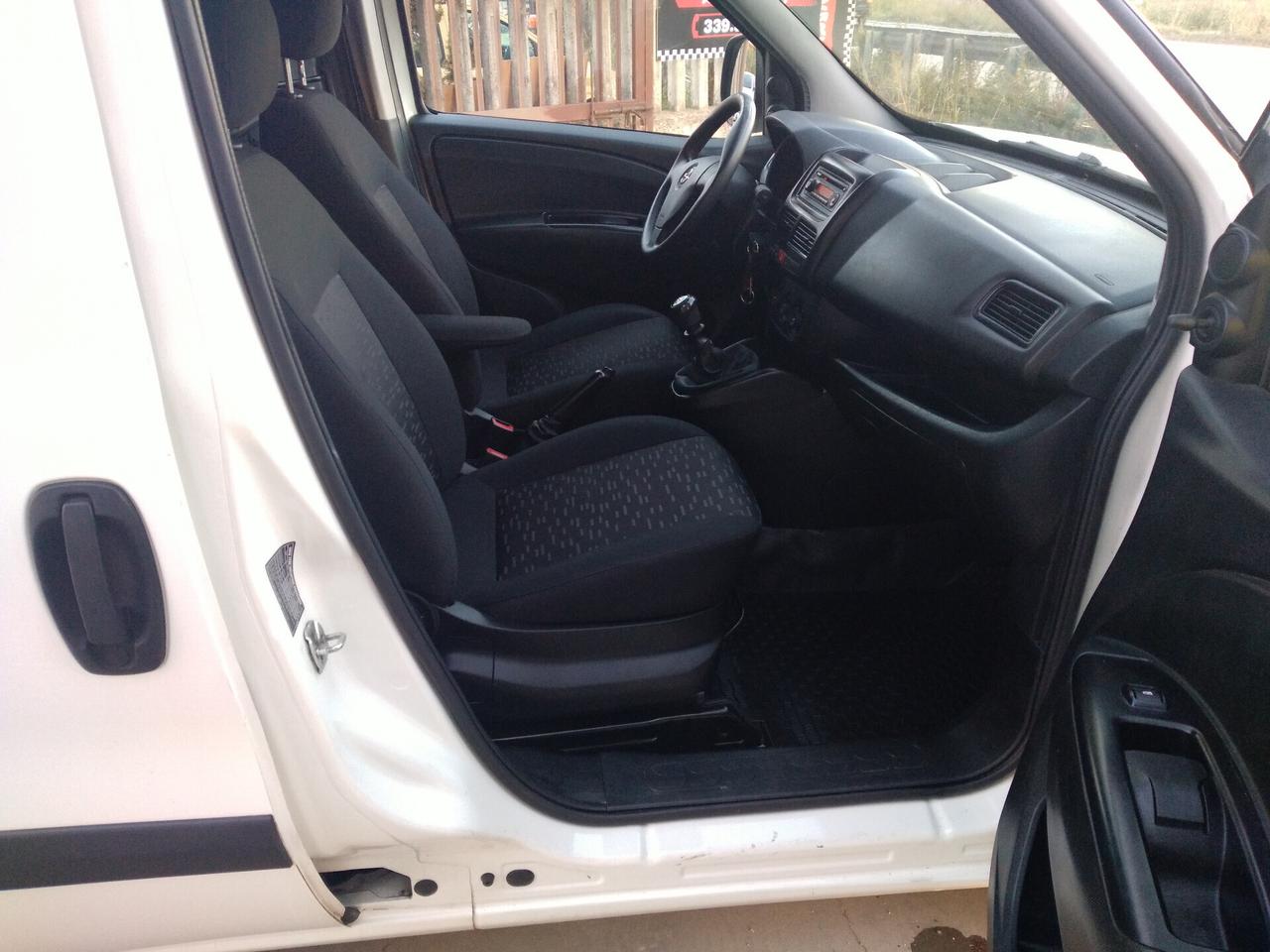 Opel Combo 1.6 CDTi 120CV