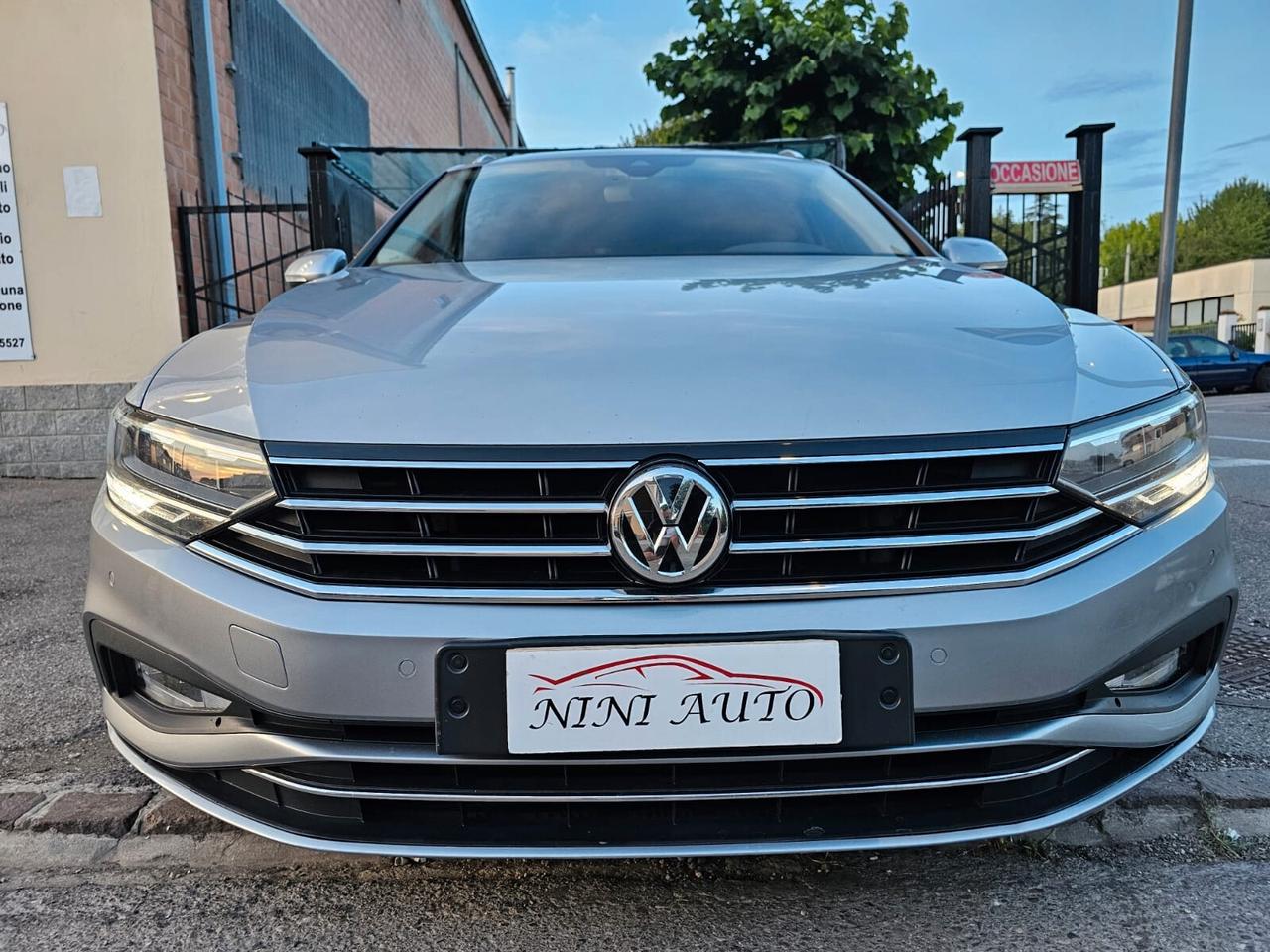 Volkswagen Passat Variant 2.0 TDI 150cv DSG Business*Navi*Euro6*