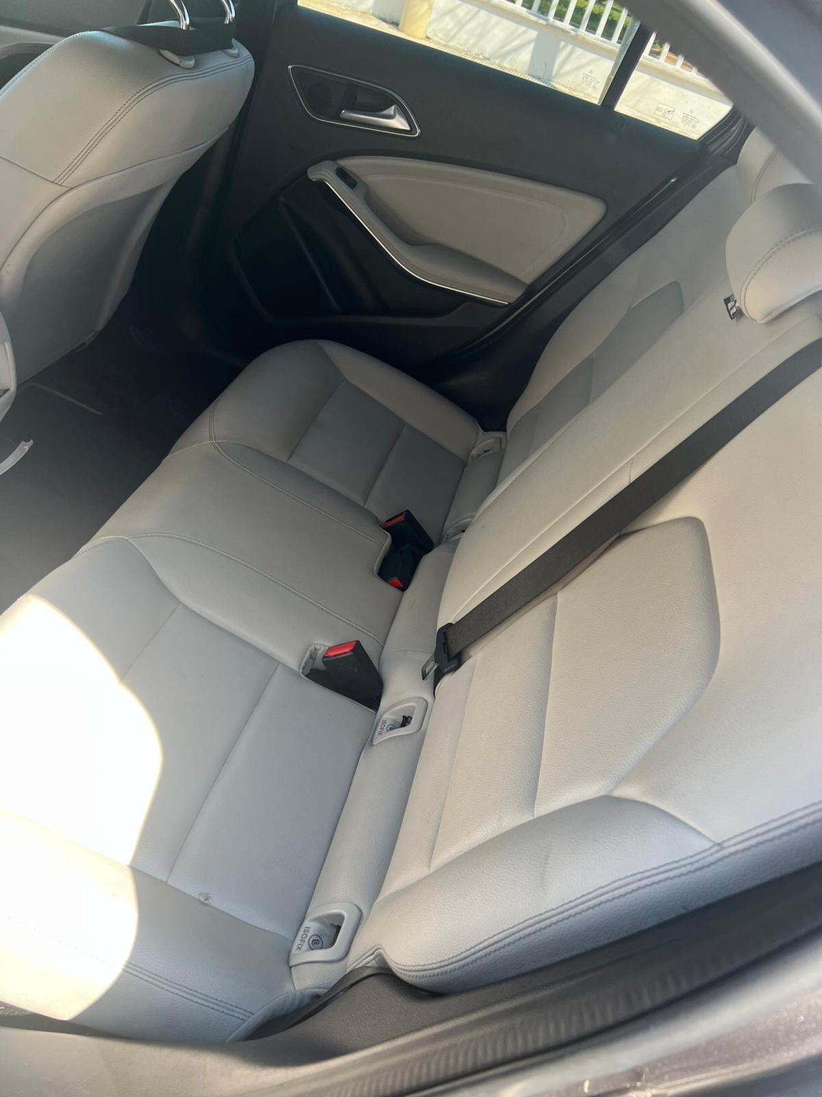 Mercedes-benz A 180 d Premium