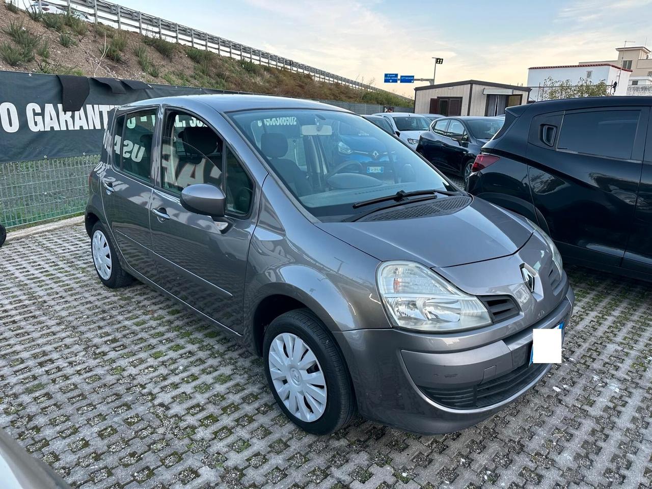 Renault Modus 1.2 16V Live-03/2011