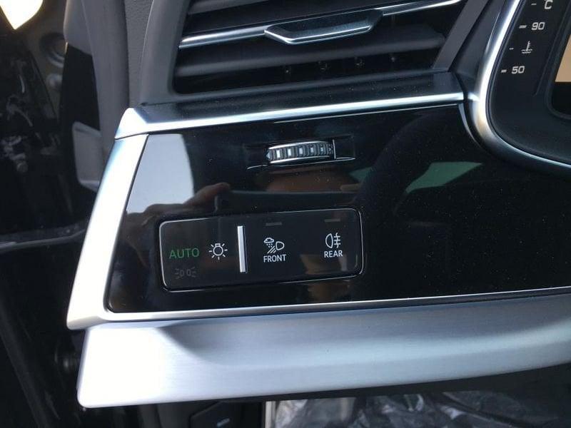 Audi Q8 S line edition 50 TDI quattro tiptronic TETTO+22"+MATRIX S-LINE