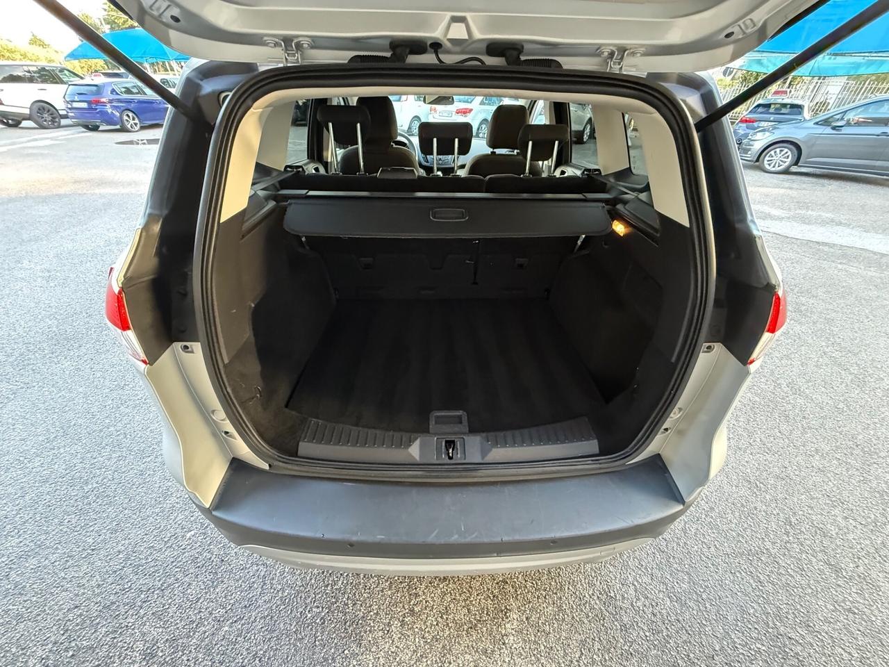 Ford Kuga 2.0 TDCI 140 CV 4WD Powershift