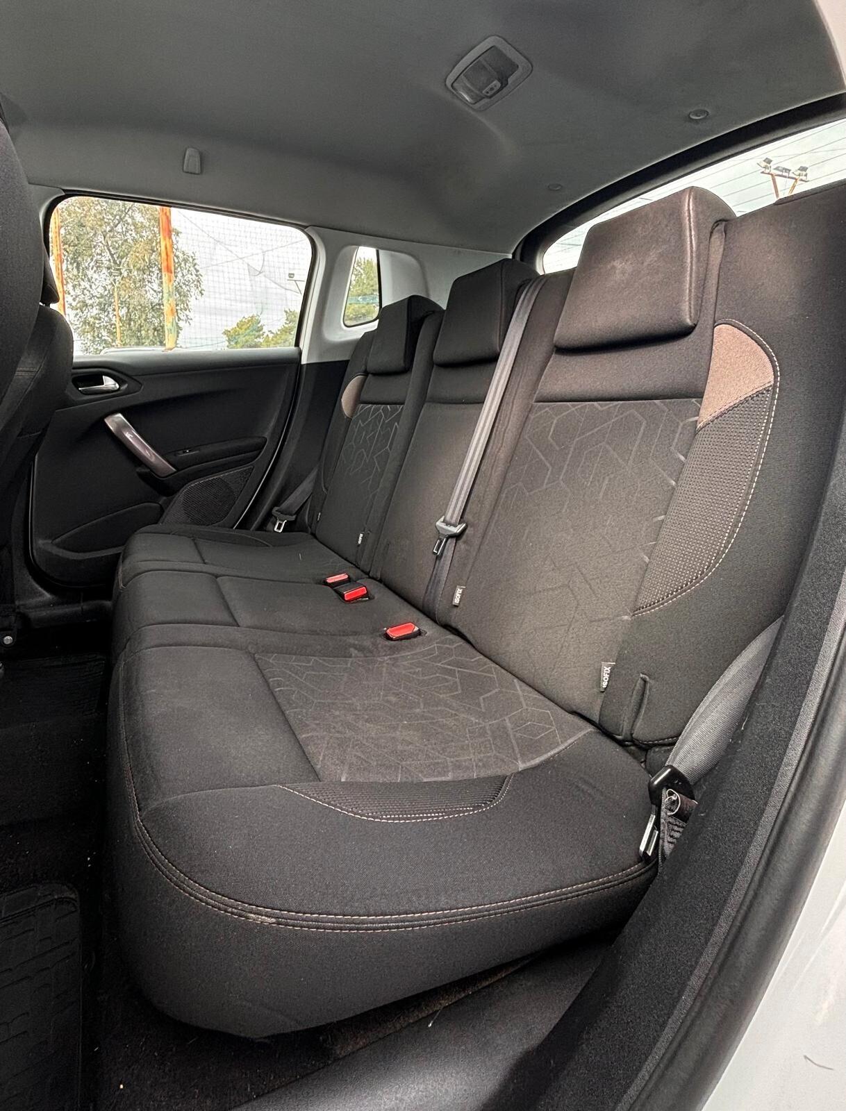 Peugeot 2008 1.6 e-HDi 92 CV Stop&Start Allure