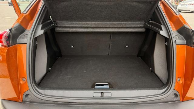 Peugeot 2008 II 1.5 bluehdi Allure Navi Pack s