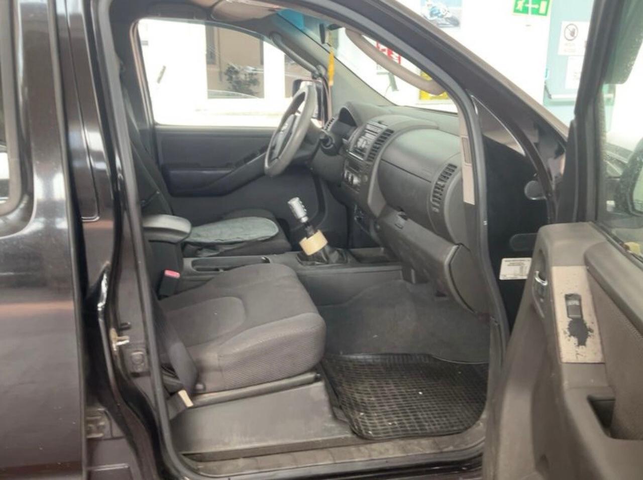 NISSAN NAVARA - PICK UP - 4X4 - GANCIO TRAINO