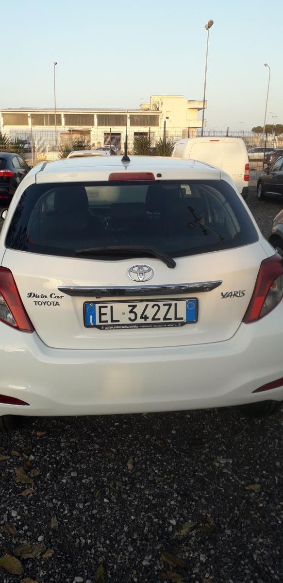 TOYOTA - Yaris - 1.4 D-4D 5p. Edition