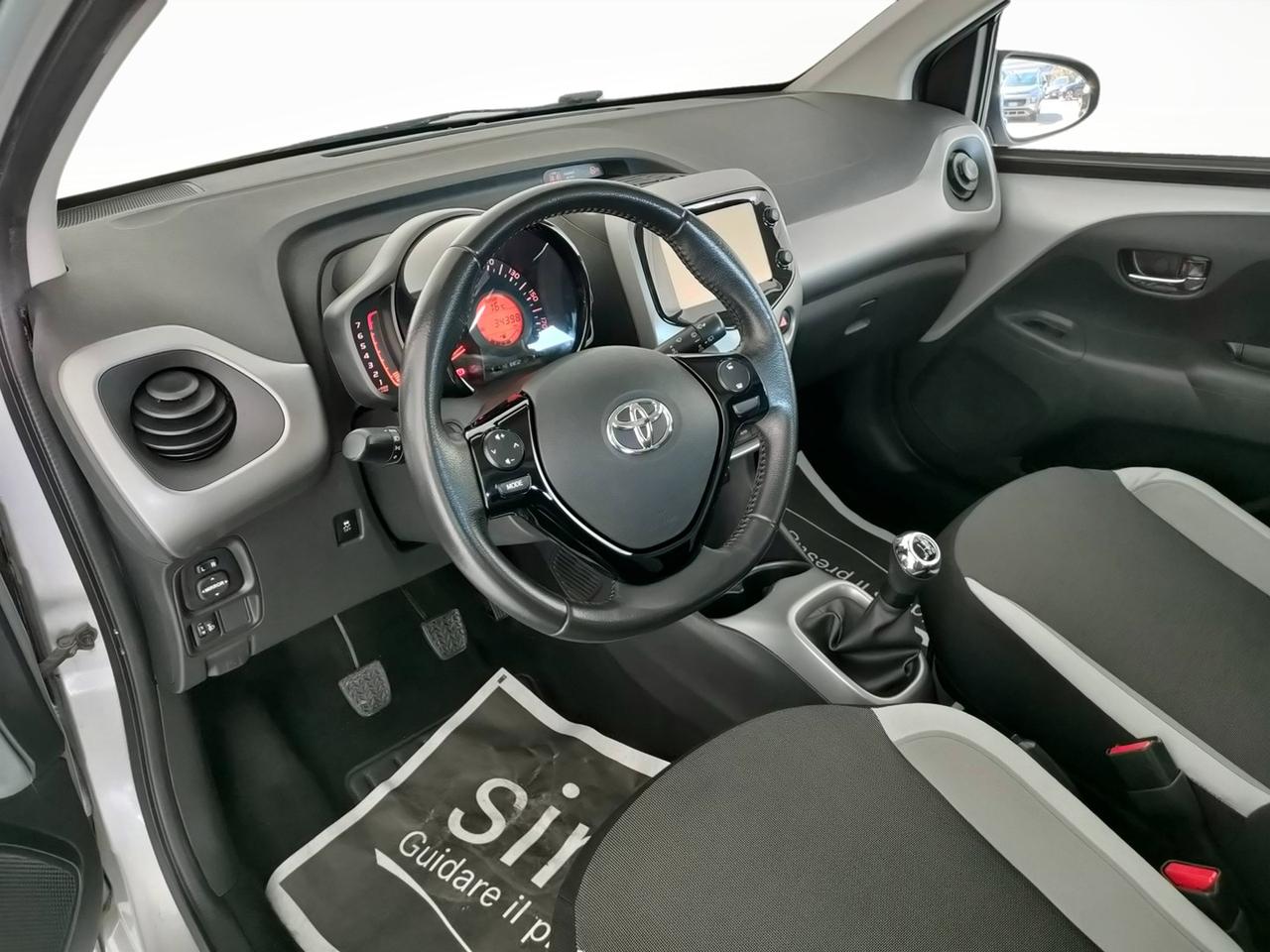 TOYOTA Aygo II 2014 - Aygo 5p 1.0 x-play my15