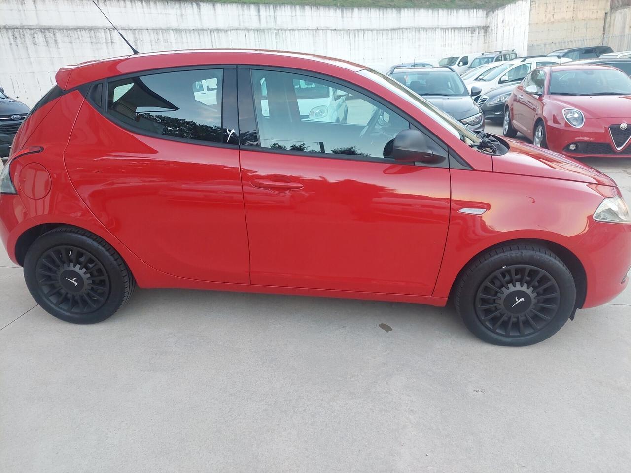 Lancia Ypsilon 1.3 MJT 16V 95 CV 5 porte S&amp;amp;amp;S Elefantino