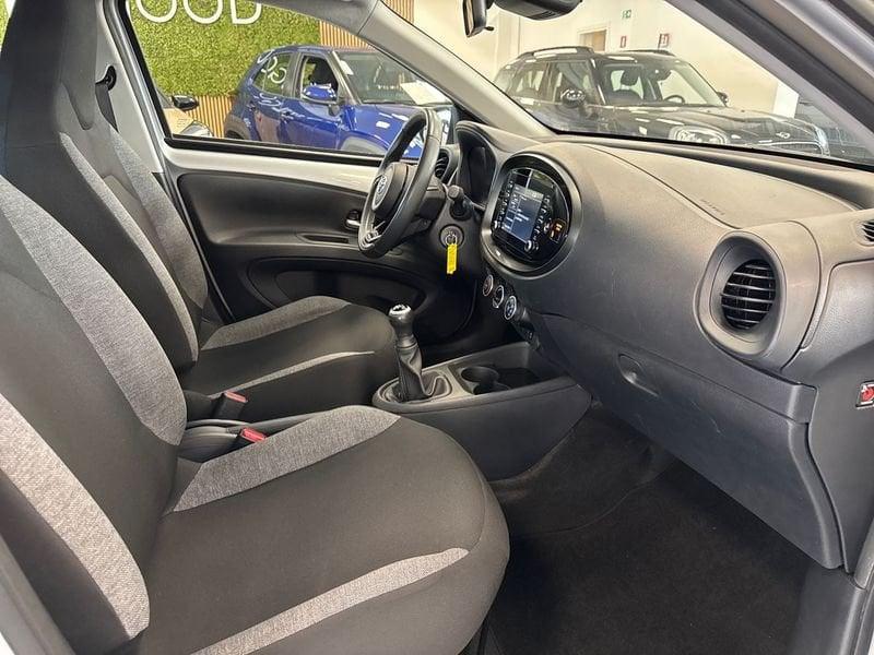 Toyota Aygo X 1.0B (72 CV) Active