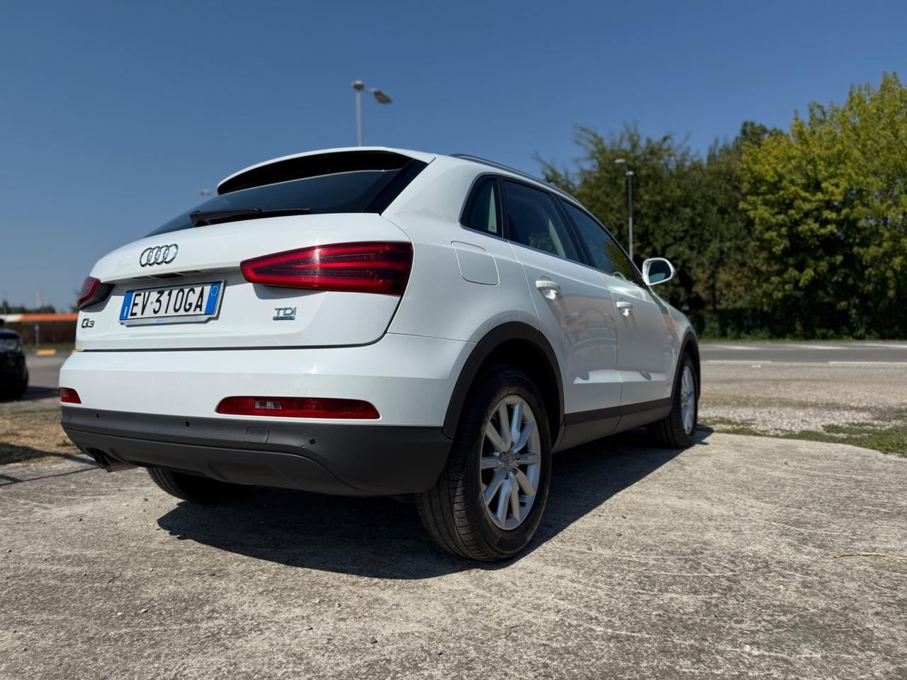 Audi Q3 2.0 TDI 177 CV quattro S tronic Business Plus
