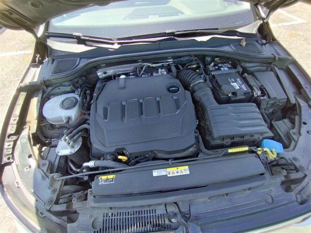 VOLKSWAGEN Golf Variant 2.0 TDI SCR DSG Style