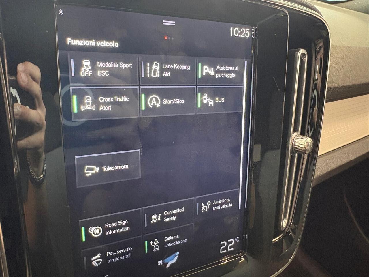 Volvo XC40 MOMENTUM PRO D3 Geartronic UNICO PR.