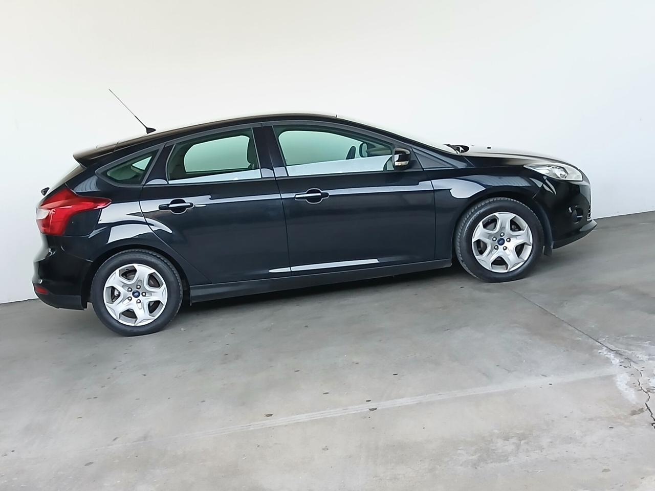 Ford Focus 1.6 ( motore normale ,non ecoboost) GPL Titanium