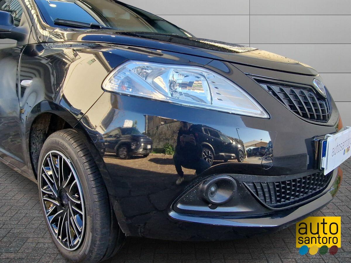 LANCIA YPSILON 1.0 IBRIDO ORO