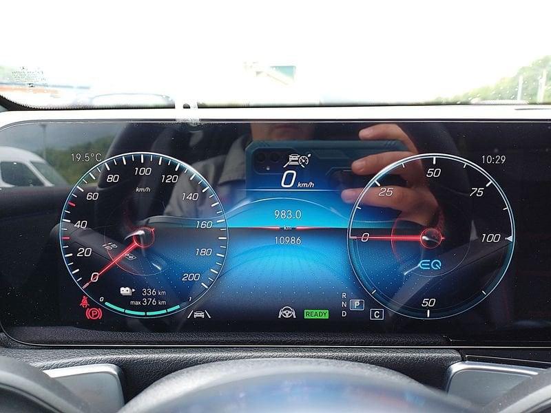 Mercedes-Benz EQB 300 Sport Plus Edition1 4matic