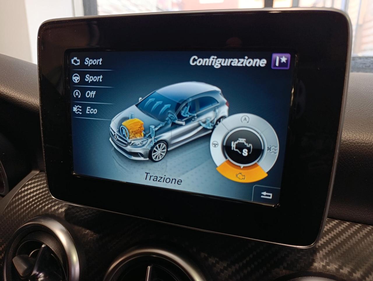 Mercedes-benz A 180 Premium AMG Pack Night