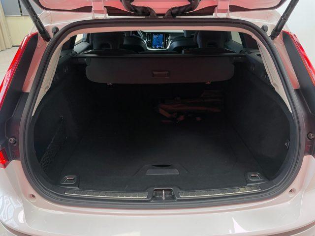 VOLVO V60 2.0 B4 CORE AUTO
