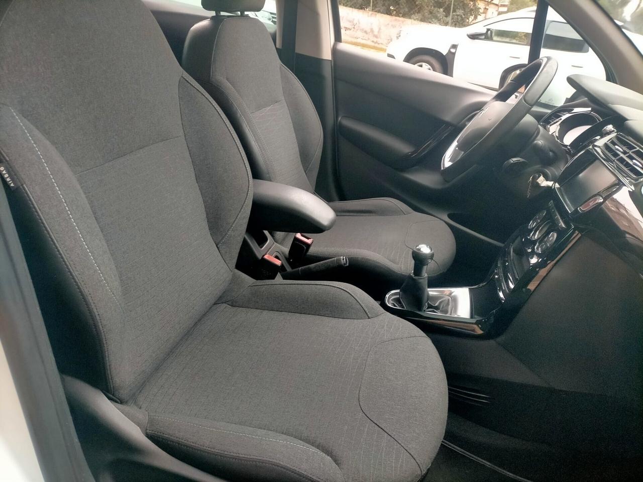 Citroen C3 PureTech 82 Live Edition EXCLUSIVE