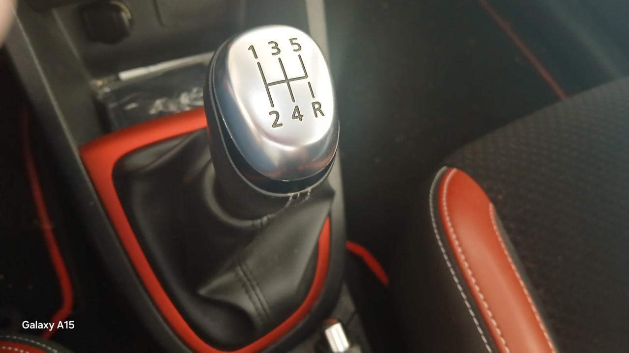 Renault Clio TCe 12V 90CV Start&Stop 5 porte Energy Zen