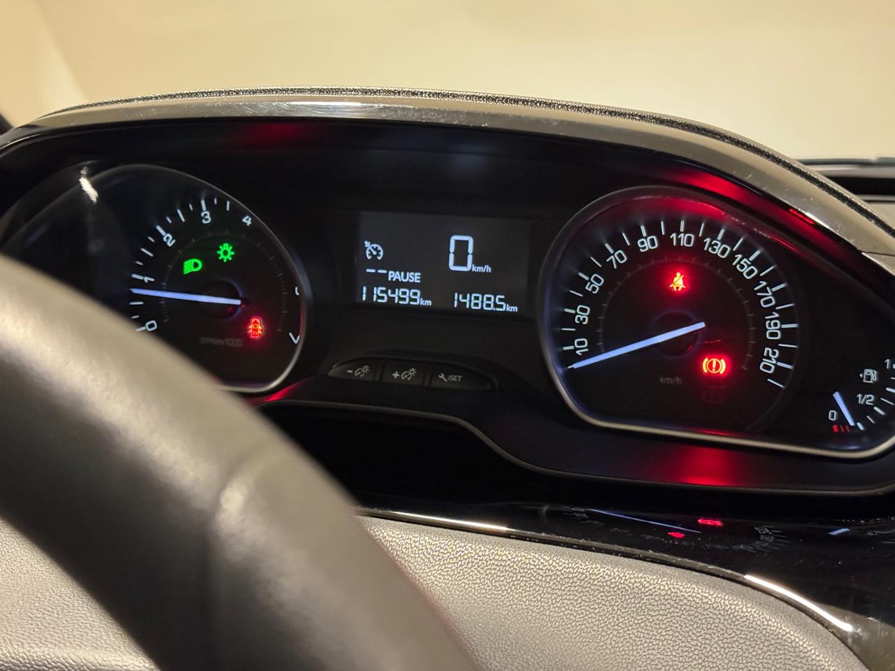 Peugeot 208 1.2 Benzina (leggermente grandinata)