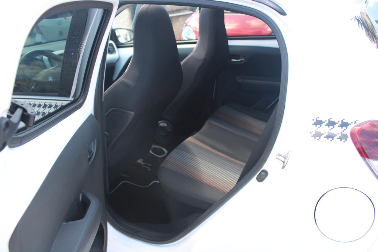 Peugeot 108 VTi 68 5 porte Allure