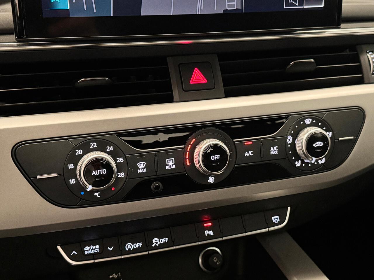 Audi A4 Avant 30 TDI/136 CV S tronic