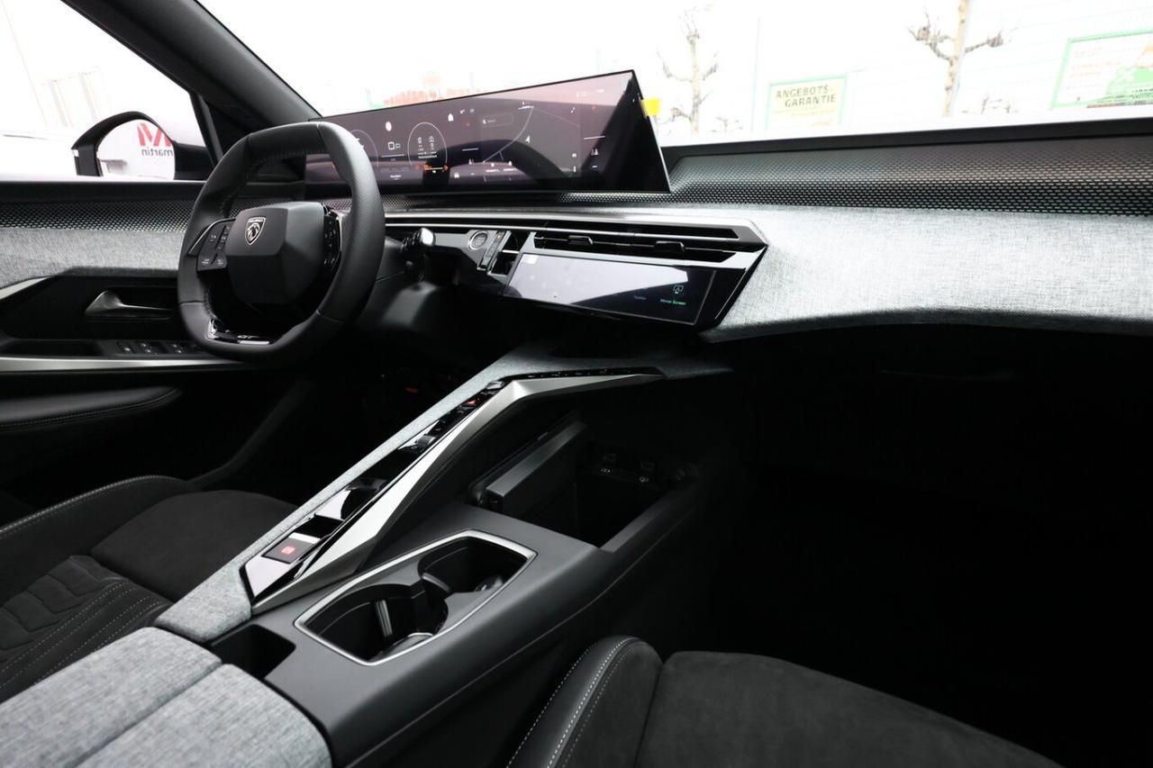 Peugeot 5008 1.2 hybrid GT 145cv 7p.ti e-dcs6 IN PROMO
