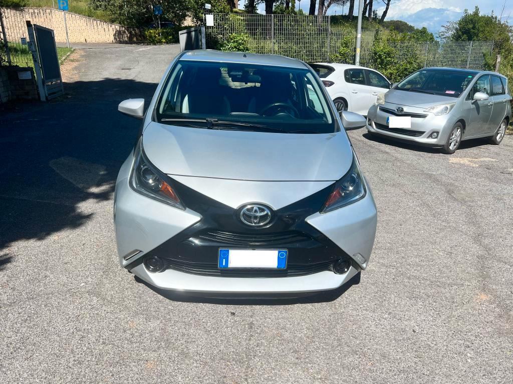 Toyota Aygo 5 Porte Aygo 5p 1.0 x-pure m-mt