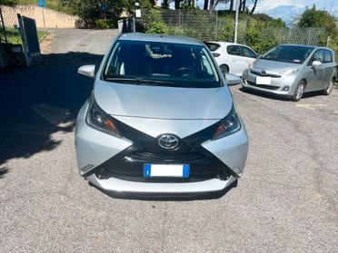 Toyota Aygo 5 Porte Aygo 5p 1.0 x-pure m-mt