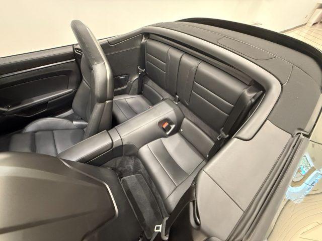 PORSCHE 992 Carrera 4 GTS Cabriolet