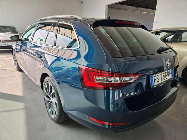 Skoda Superb Wagon 2.0 tdi Laurin 4x4 TAGLIANDI CERTIFICATI