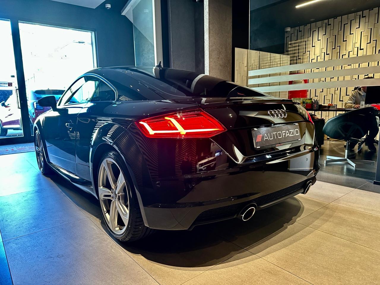 Audi TT TTS Coupé TFSI quattro S tronic