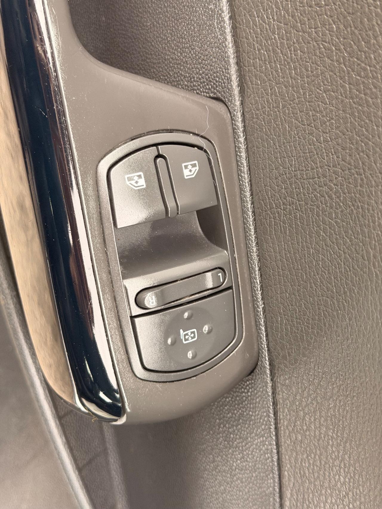 Opel Corsa 1.2 GPL-TECH Di Serie ENJOI